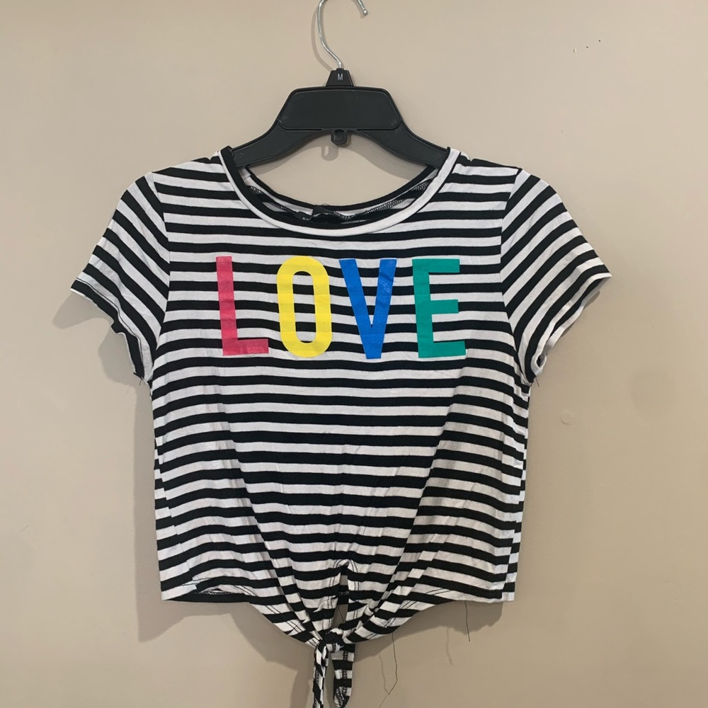 knotted t-shirt